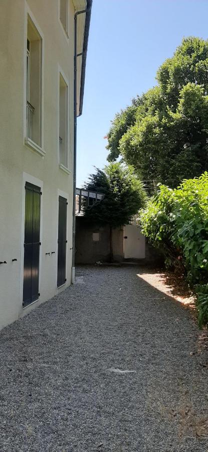 Apartment Les Glycines: Charming In Historic Building Near Center Digne-les-Bains